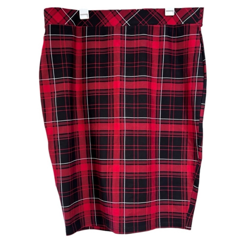 Torrid Red, Black and White plaid pencil skirt NWT Size 2X